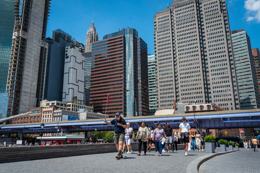 NYC: Half-Day Luxury Bus Tour with One World Access - Charging Bull and the Financial District