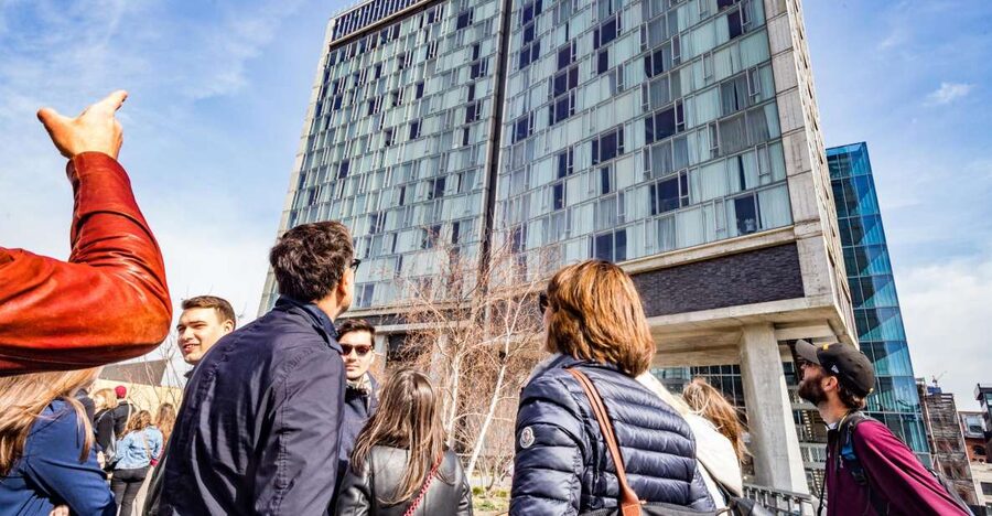 NYC: High Line, Chelsea, & Meatpacking District Walking Tour - Chelsea’s factories, galleries, and changing streets