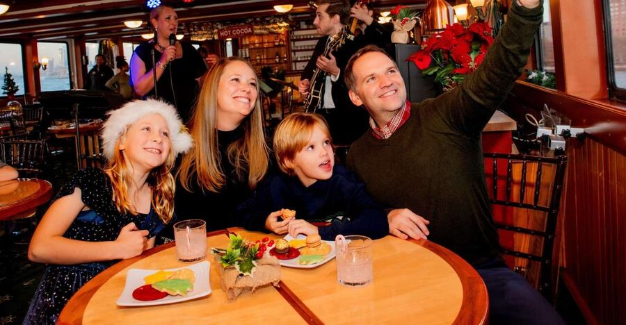 NYC: Holiday Yacht Cruise with Jazz, Cocoa & Carols - Practical timing and what to bring
