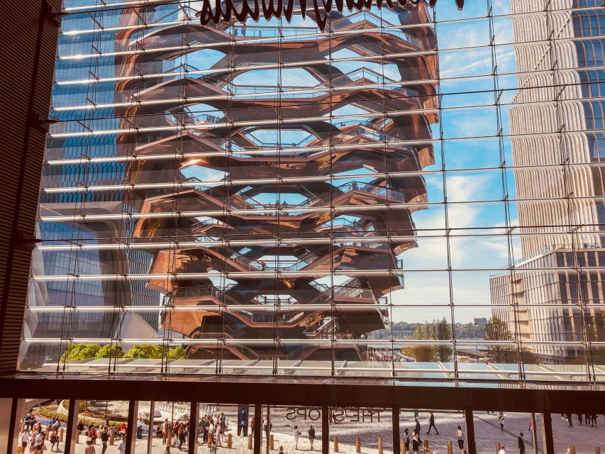 NYC: Hudson Yards & High Line Tour with Optional Edge Ticket - Hudson Yards: money, steel, and big city planning