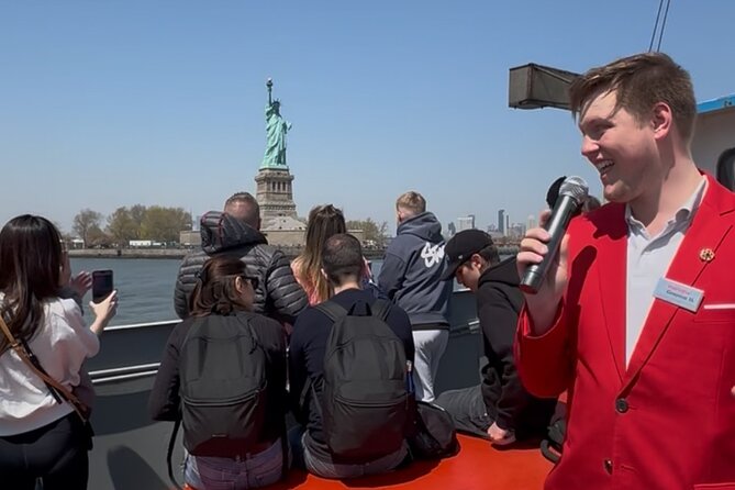 NYC Iconic Landmarks Cruise and Tour - Pier 36 starts the New York story