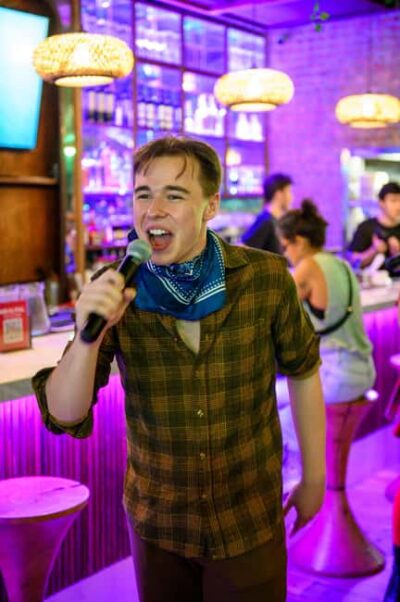 Immersive Dinner Show with Live Music