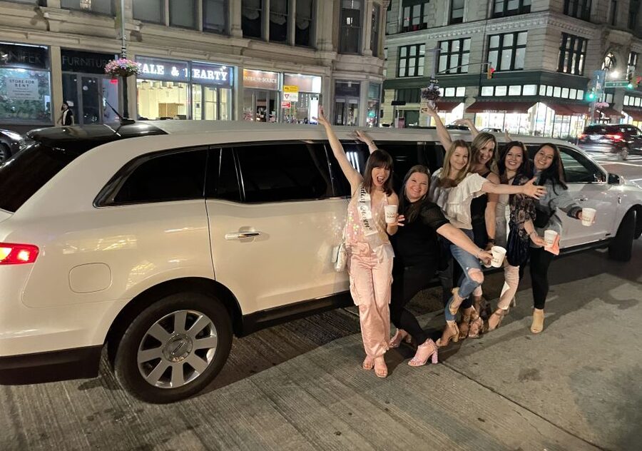 NYC Limousine Tour By Stretch Limo-King And Queen Limo NYC - Key points to know before booking