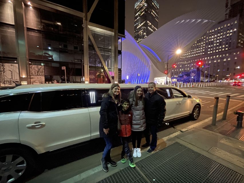 NYC Limousine Tour By Stretch Limo-King And Queen Limo NYC - Chinatown and Little Italy show New York’s mix