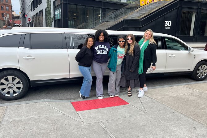NYC Limousine Tour (New York "NYC Limo Tour" Limo, SUV Or Van ) - Drinks, champagne, and the celebratory angle