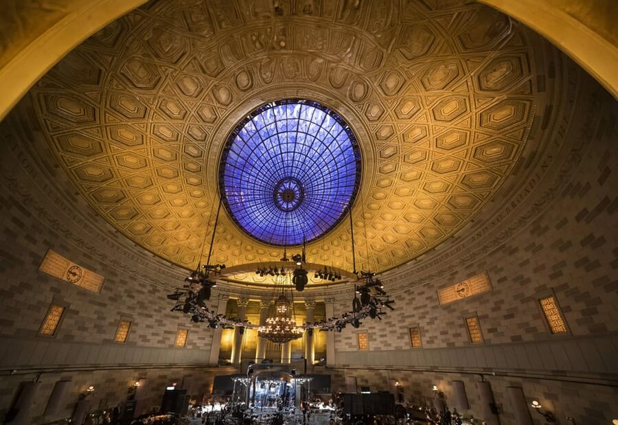 NYC: Macy's Thanksgiving Day Parade Premium Viewing Brunch - Getting to 42nd Street and Broadway is the hard part