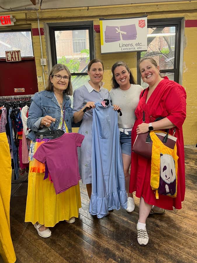 NYC: Manhattan Secondhand Shopping Day Tour - Advice for families, couples, and solo shoppers