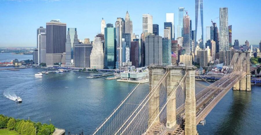 NYC Midtown Manhattan Highlights Private Walking Tour - Key points at a glance