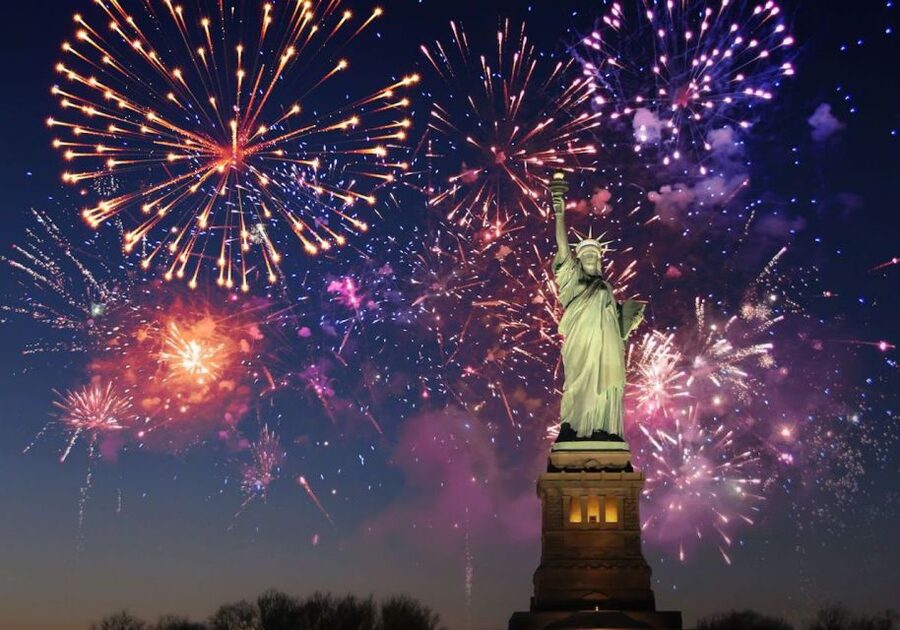 NYC: New Year's Eve Buffet Dinner Fireworks Harbor Cruise - Who will enjoy this cruise most