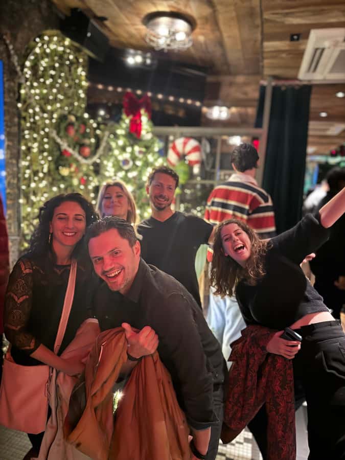 NYC: New Year's Eve Drinks, History and Ball Drop Tour - How the guides shape the evening