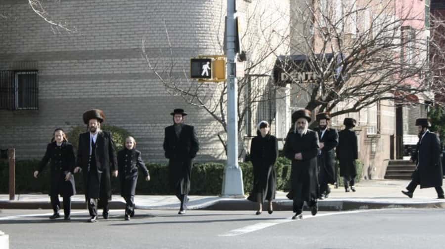NYC: New York City Contrasts Tour through Harlem, The Bronx, Queens and Brooklyn - Flushing Meadows and the Unisphere