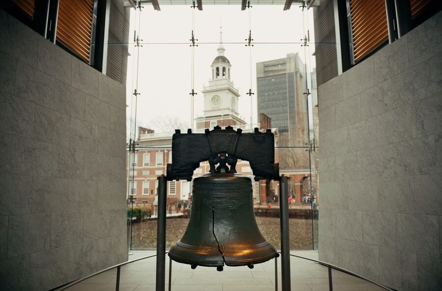 NYC: Niagara Falls, Toronto, Philadelphia & DC 5-Day Tour - Day five: memorials, Arlington, and the center of American government