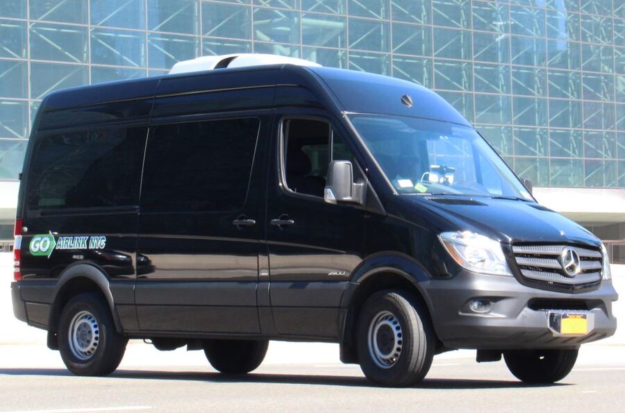 NYC: One-Way Shared Transfer to or from Newark Airport - The ride into Manhattan