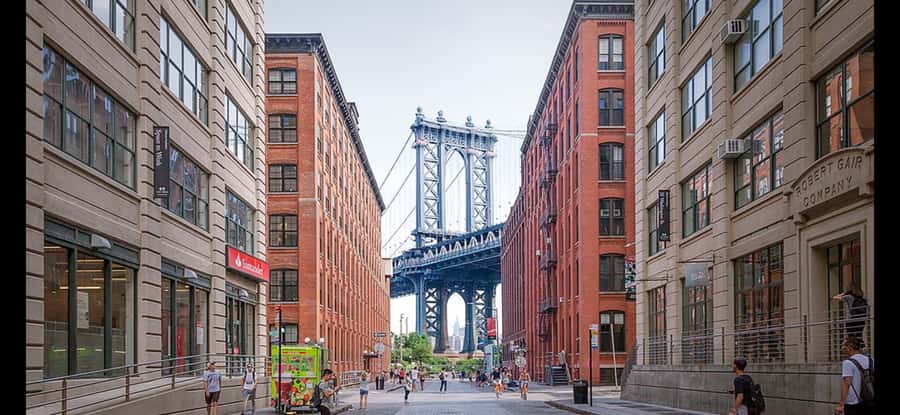 NYC: Panoramic Tour by Air, Water and Land - Roosevelt Island offers a calm first stop