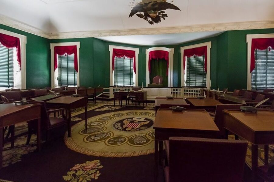 NYC: Philadelphia, Washington DC & Amish Country 2-Day Tour - The museum choice during renovation