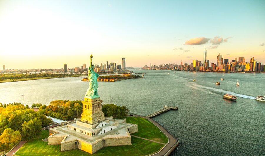 NYC: Private Luxury Tour of NYC With Transportation - Key things to know before you book