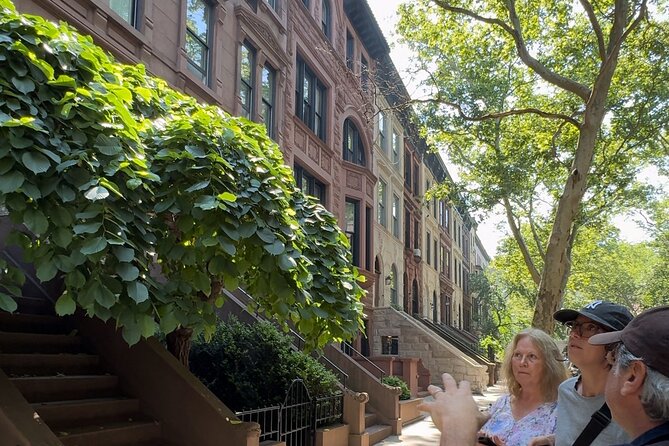 NYC Private Walking Tour: Local Insights, History & Food - A New York day built around local perspective