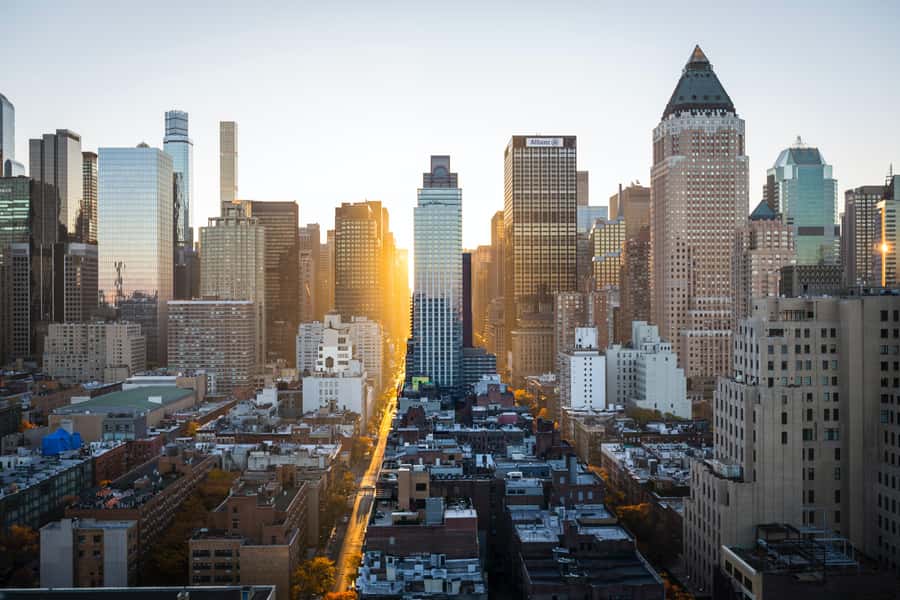 NYC Private Walking Tour with Professional Guide - Meeting your guide and shaping the walk