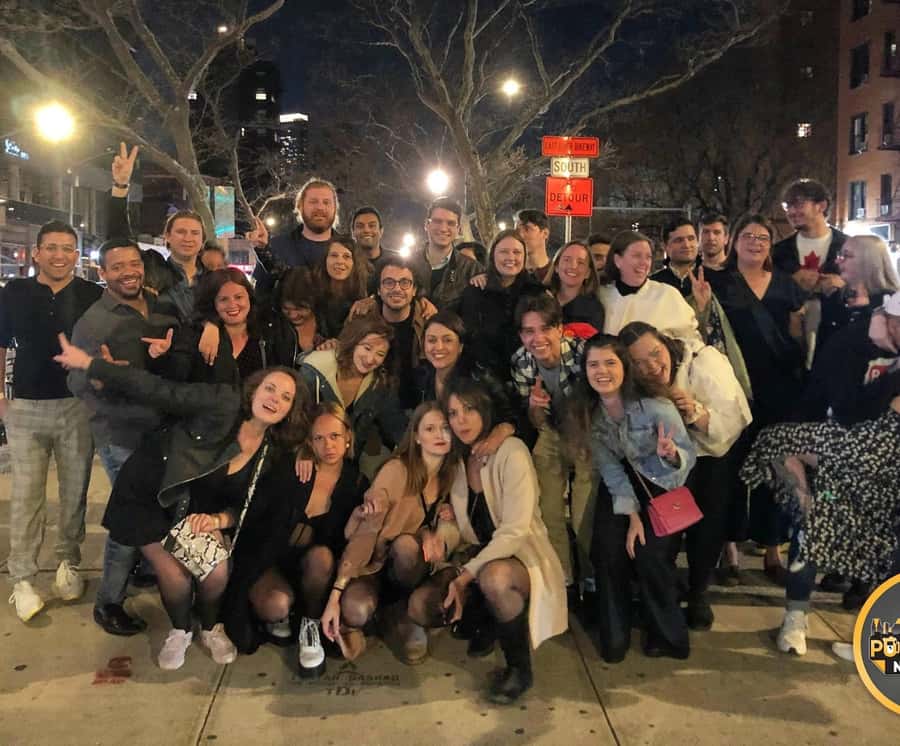 NYC Pub Crawl and Rooftop Clubbing Experience - Four venues, one fixed evening rhythm