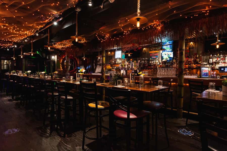 NYC Pub Crawl Experience - Should you book the NYC Pub Crawl?