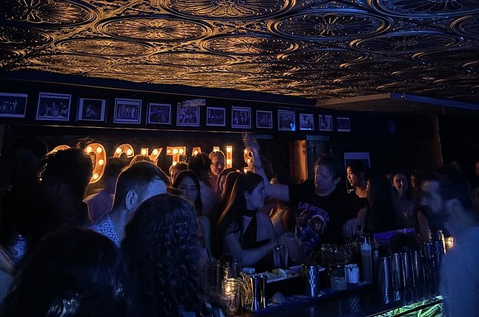 NYC Pub Crawl Tour - Who will get the most from this night