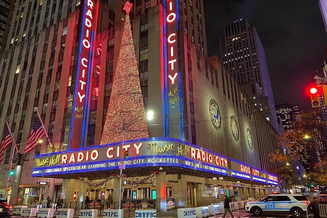 NYC Rockefeller Center Christmas Lights Horse Carriage Ride - Starting at Central Park South after dark
