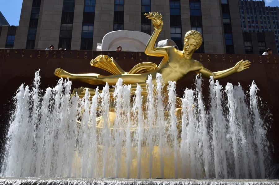 NYC: Rockefeller Center Tour with Optional Top of the Rock - Timing, Comfort, and Access