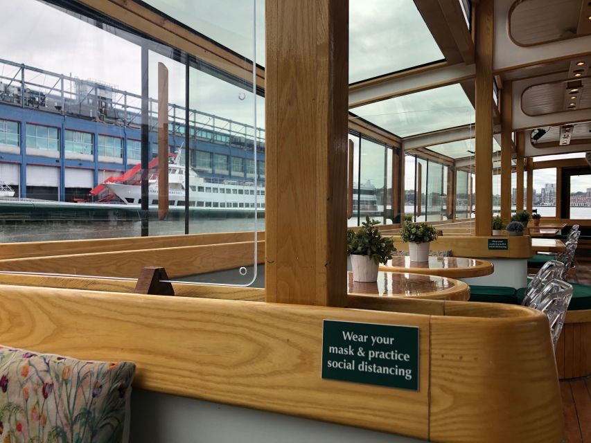 NYC: Romantic Valentine's Day Champagne Cruise - Booking and timing advice