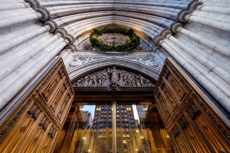 NYC: St. Patrick's Cathedral Tour - The main altar, chapels, and stained glass