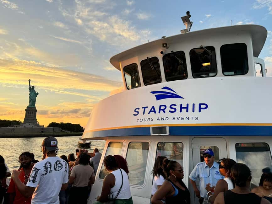 NYC: Starship Landmark 90 Minute Sightseeing Cruise - Hudson Yards, Little Island, and the west side skyline