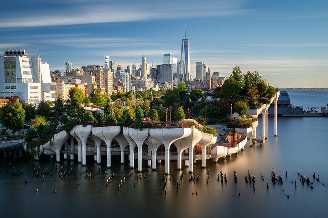 NYC Statue Liberty 90-Minute Sightseeing Cruise - Under Brooklyn Bridge, with Manhattan above you