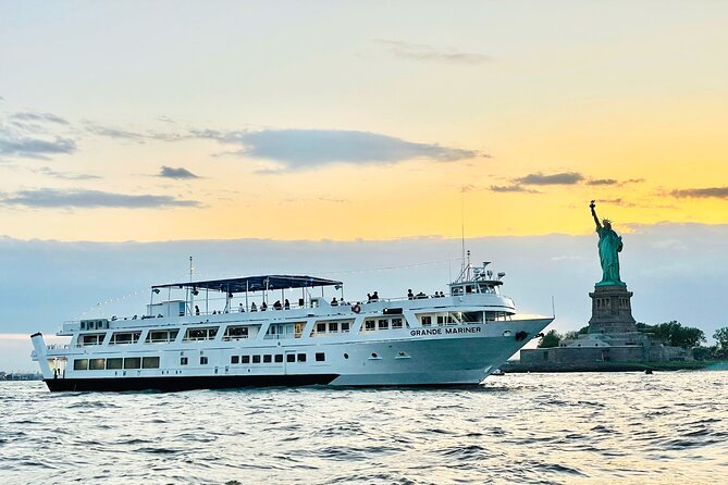 NYC Statue Liberty 90-Minute Sightseeing Cruise - Starting at Pier 36 on South Street