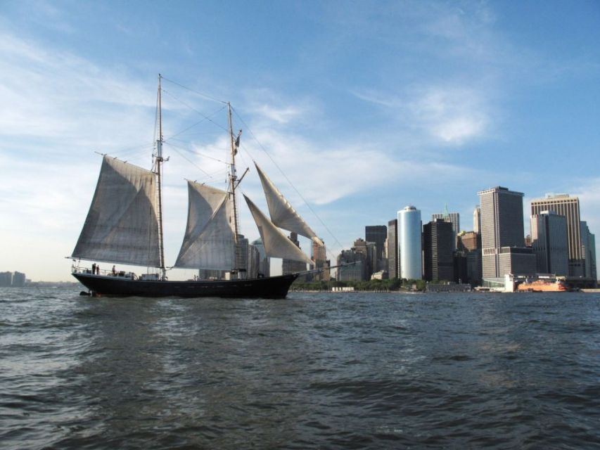 NYC: Statue of Liberty Day Sail with Onboard Bar - Who should book this sailing?