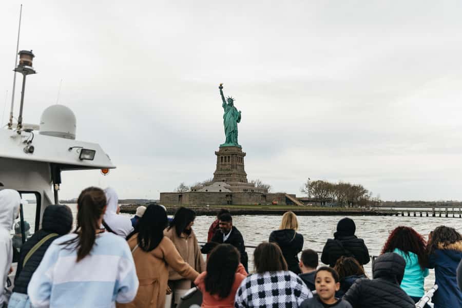 NYC: Statue of Liberty Express Skip-the-Box-Office Cruise - What the boat feels like in real use