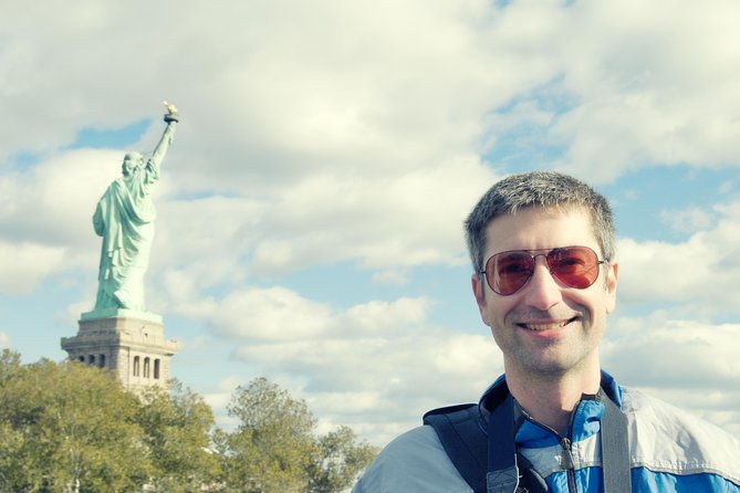 NYC Statue of Liberty Ferry and Transfer - Ellis Island and the American immigration story