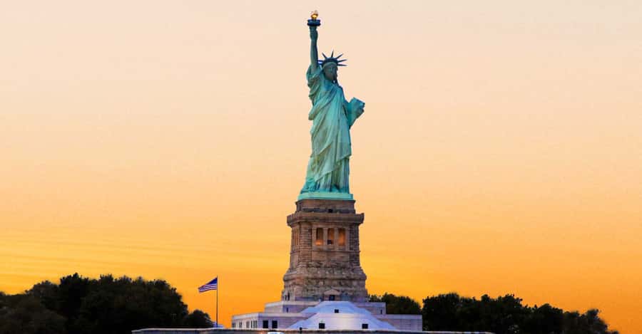 NYC: Statue of Liberty Sunset Cruise Skip-the-Line Ticket - Who should book this cruise?