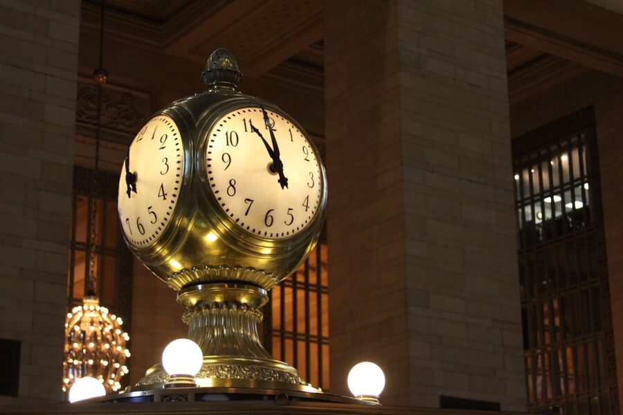 NYC: SUMMIT One Vanderbilt Ticket and Grand Central Tour - Languages, timing, and cancellation