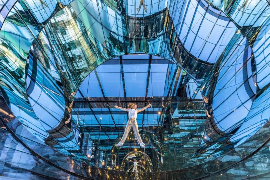 NYC: SUMMIT One Vanderbilt Tickets - AFFINITY and the Silver Balloons