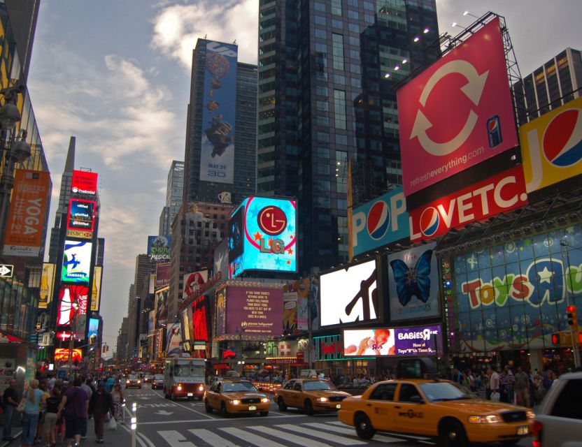 NYC Superheroes: Marvel and DC Comics Origins Tour - Walking, weather, and comfort