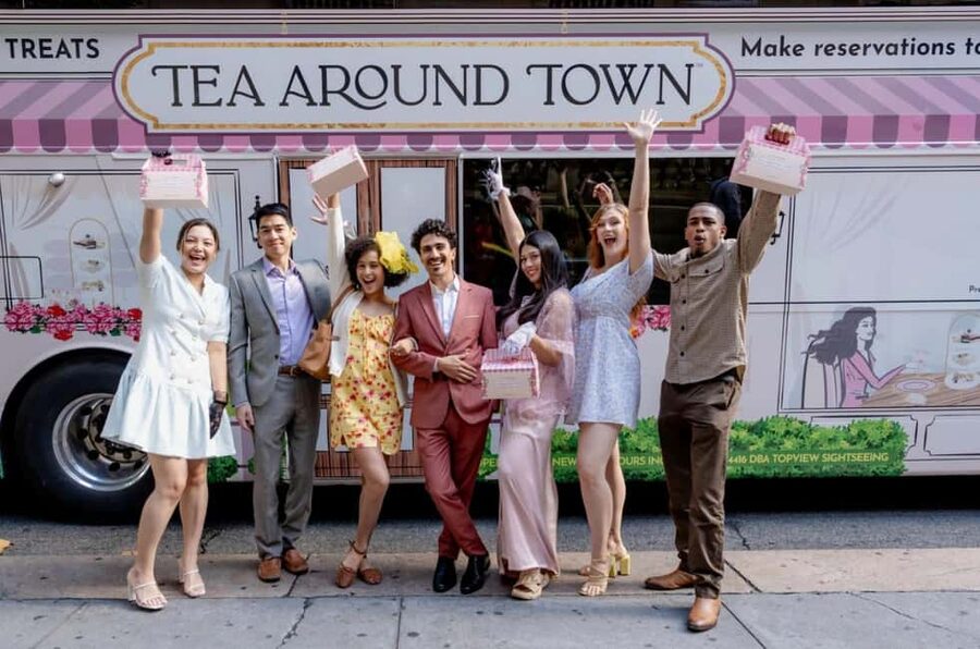 NYC: Tea Around Town Bus Tour with Live Entertainment - Tea service with a Midtown view