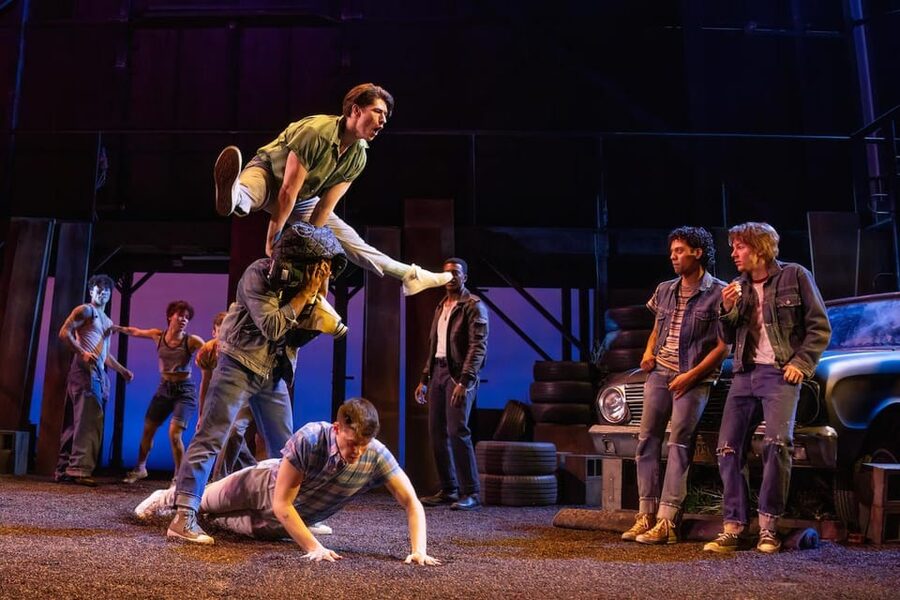 NYC: The Outsiders on Broadway - Arriving at the Jacobs Theatre