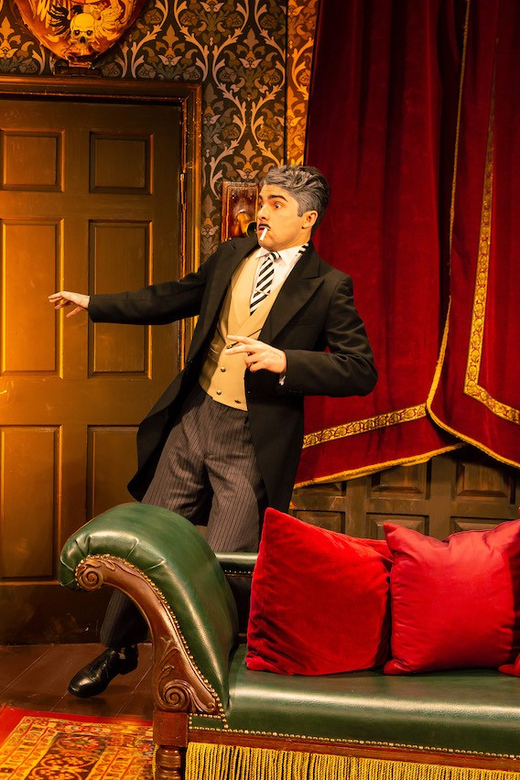 NYC: The Play That Goes Wrong Ticket at New World Stages - How the comedy works for different ages