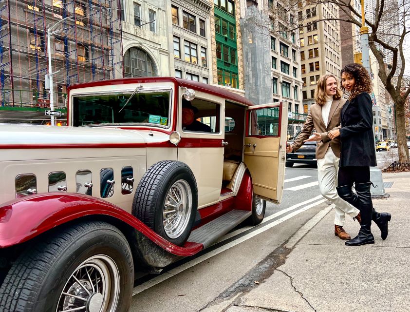 NYC: Vintage Car Midtown Manhattan Tour - Grand Central and the Chrysler Building area