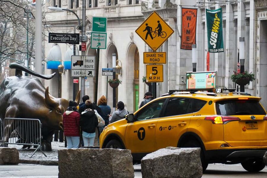 NYC: Visit Museum of Modern Art & 3hr Manhattan Walking Tour - Two hours with Van Gogh and Warhol at MoMA