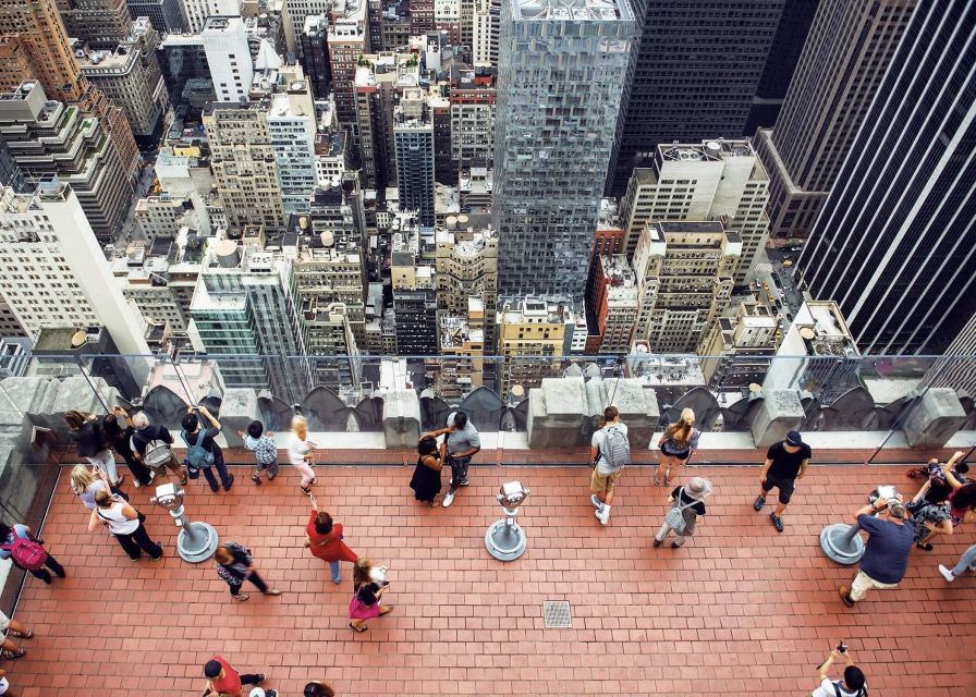NYC: Walking Tour with Local Guide and 30+ Top NYC Sights - The Flatiron District and a changing city skyline