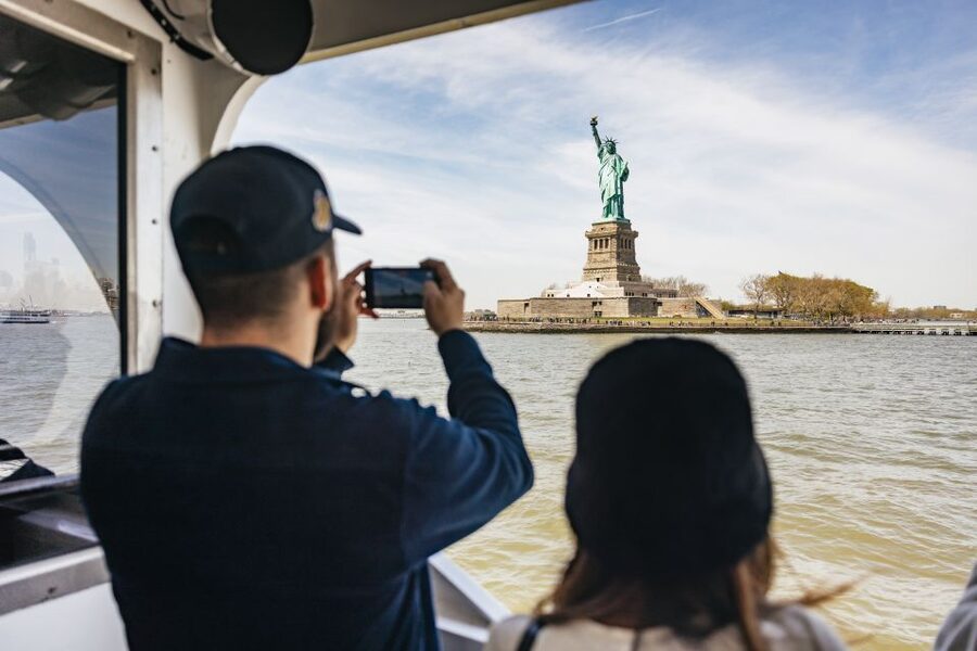 NYC: Wall Street Tour with 9/11 Memorial and Statue Ferry - Who will enjoy this tour most?