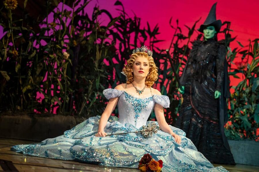NYC: Wicked The Musical on Broadway - Translation options in seven languages