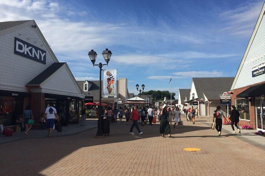 NYC: Woodbury Outlets Private Shopping Tour - Timing, communication, and small details that matter