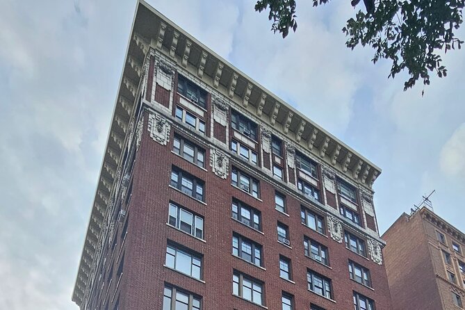 Oppenheimer in New York: Upper West Side Walking Tour - Riverside Drive and the Soldiers’ and Sailors’ Monument