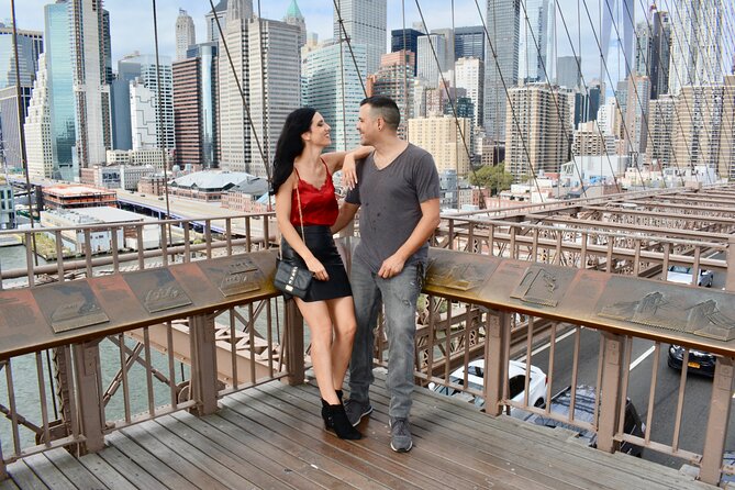 Private Brooklyn Bridge & DUMBO Photoshoot with Pro Photographer - Meeting at 31 Chambers Street